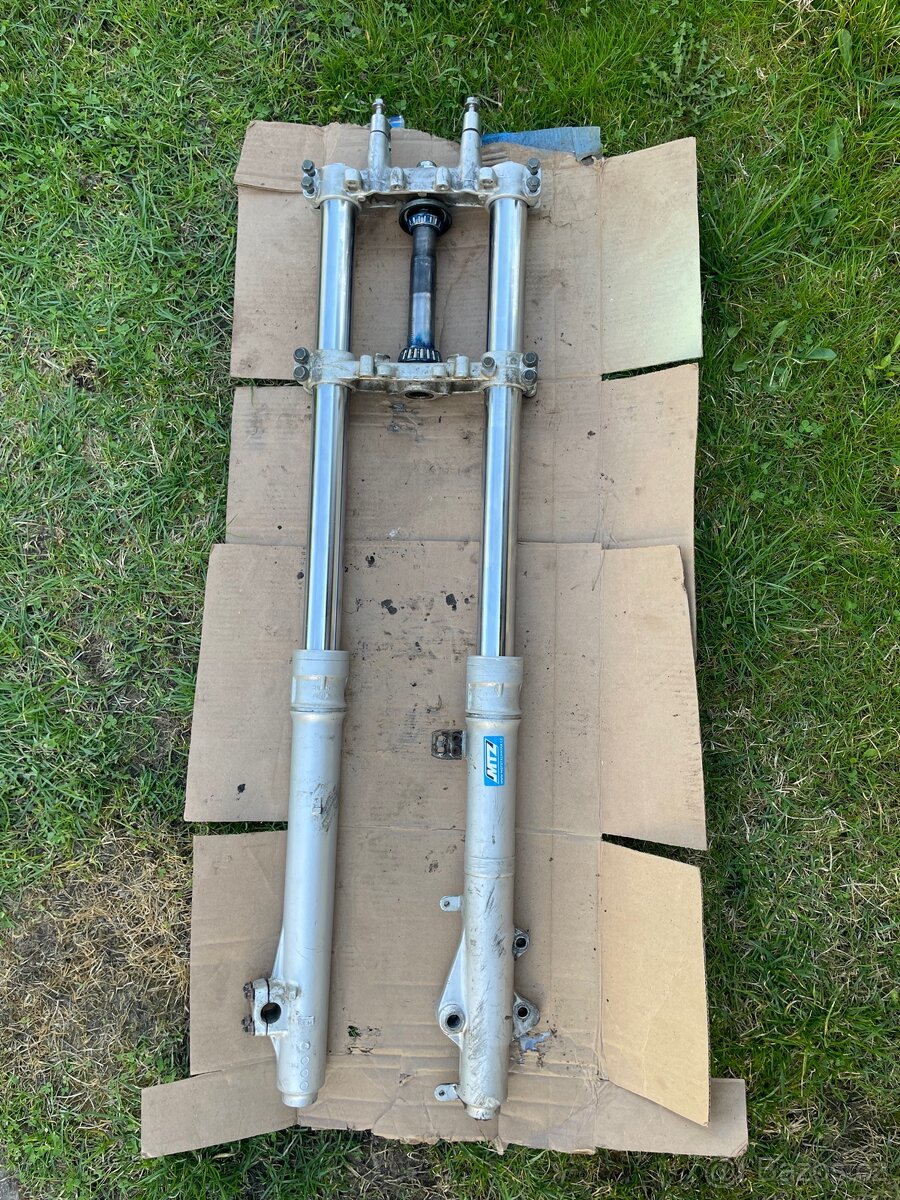 Yamaha dt 125 přední tlumiče