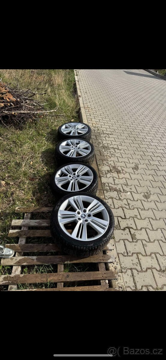 Alu 5x112 r18 RS3 225/40 et51 8j
