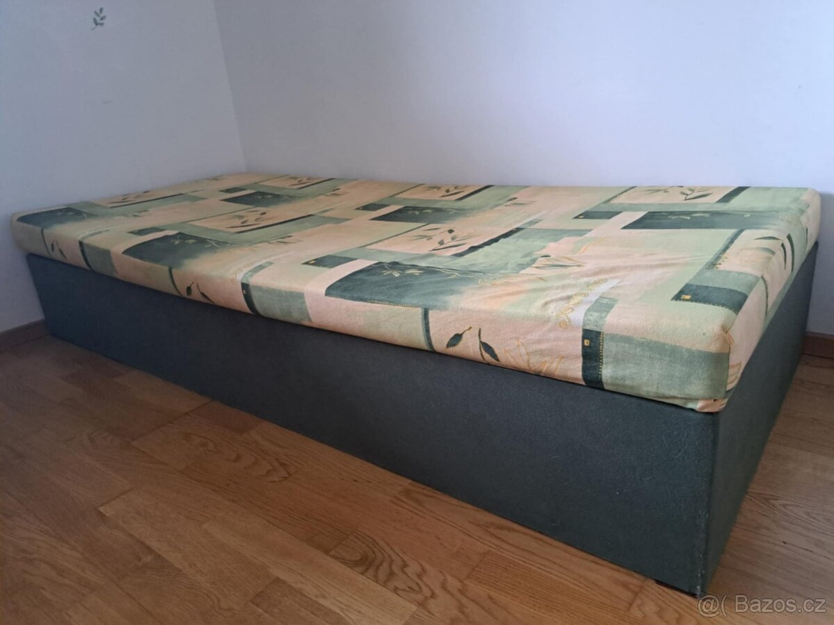 Postel - válenda s úložným prostorem 90x200