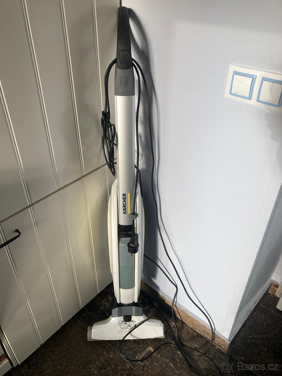 Elektrický mop na podlahy Karcher FC-5, je potřeba servis