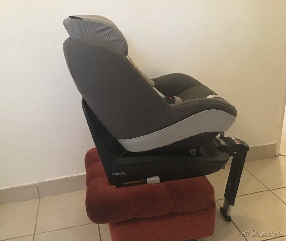 Prodám autosedačku Maxi Cosi se základní 2 way Fix