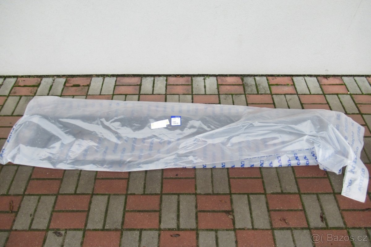 Volvo XC60 práh