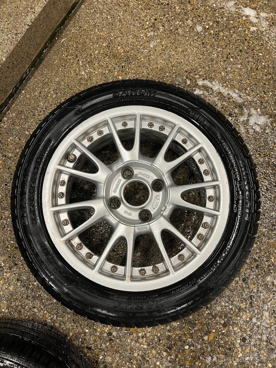 4 kola ford Escort 4x 108 6Jx15 H2 - ET 40