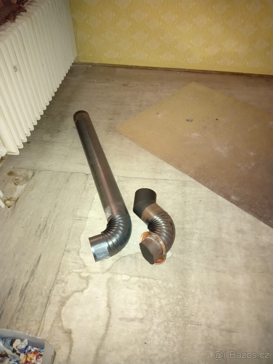 nabízím kolena a rouru ke kamnúm