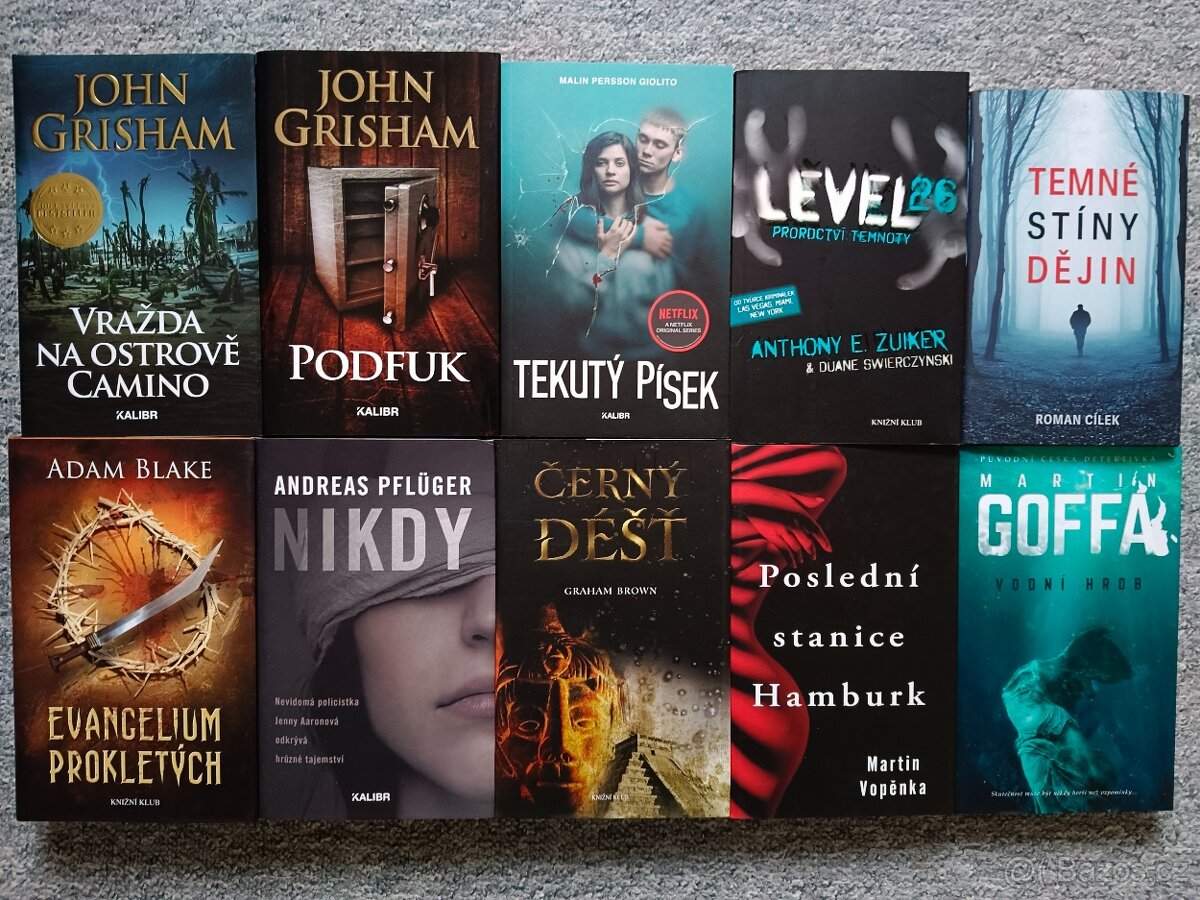 11) Prodám 25 knih - detektivky