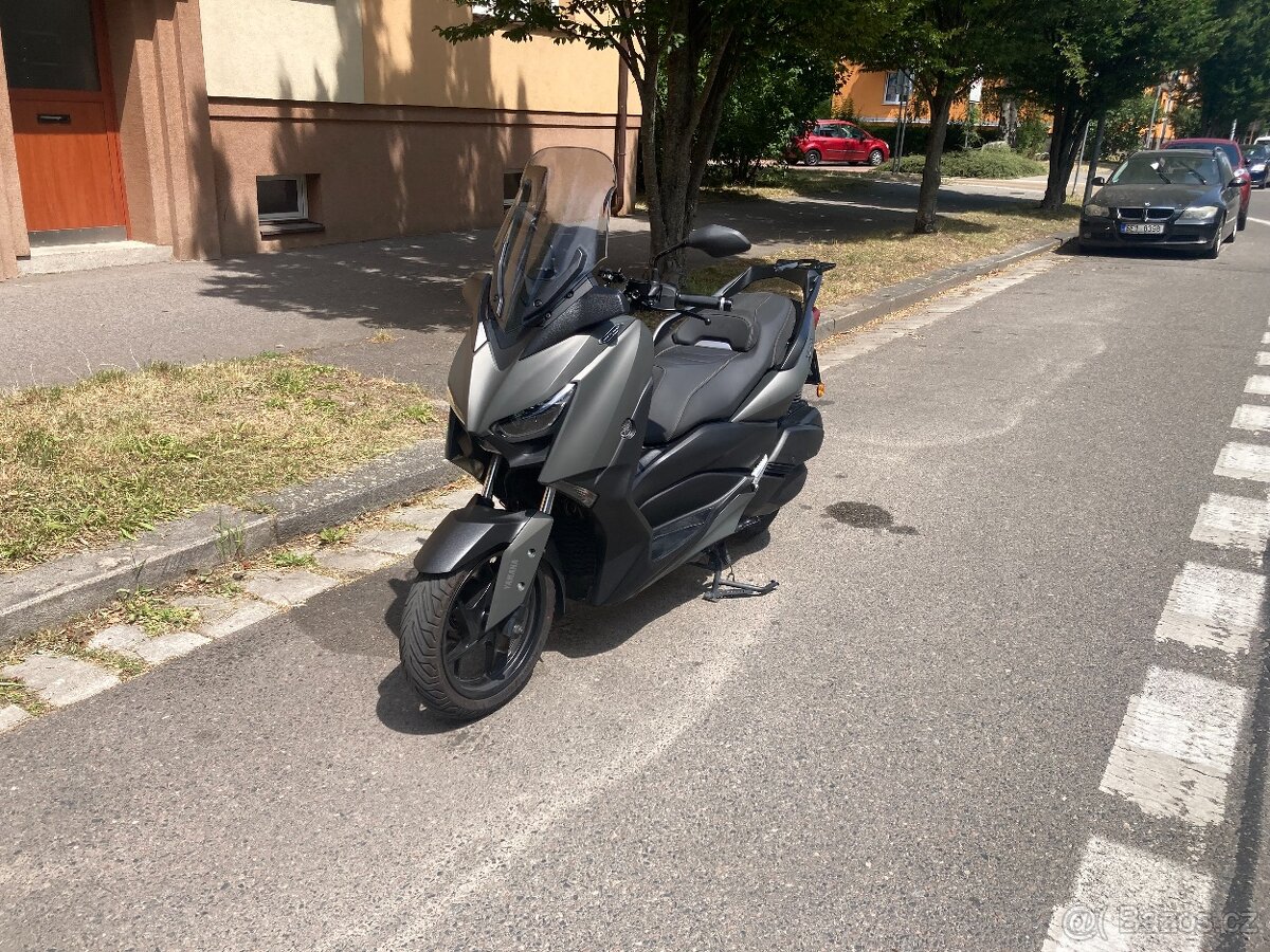 Yamaha xmax 300