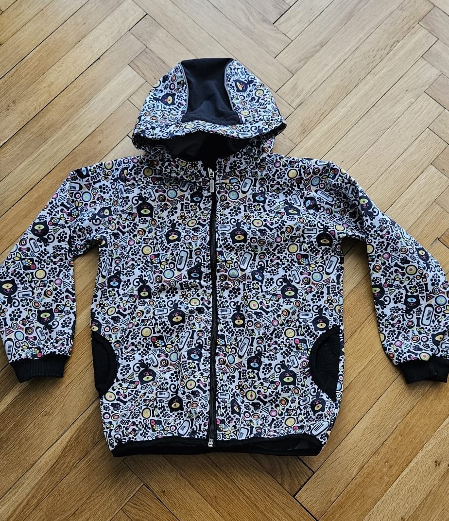 Softshellová bunda velikost 128/134