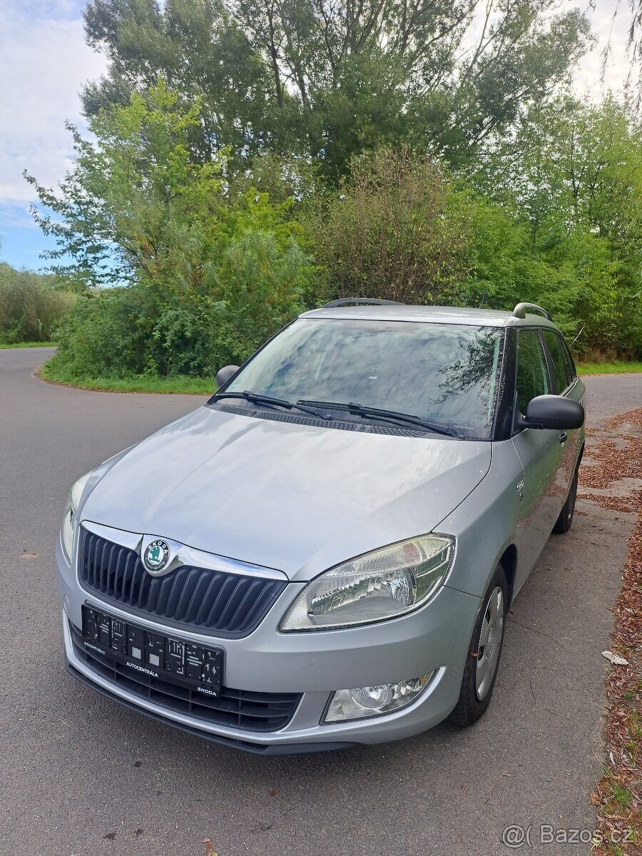 Škoda fabia 1.2 kombi r.v.2012 51 kw  KLIM