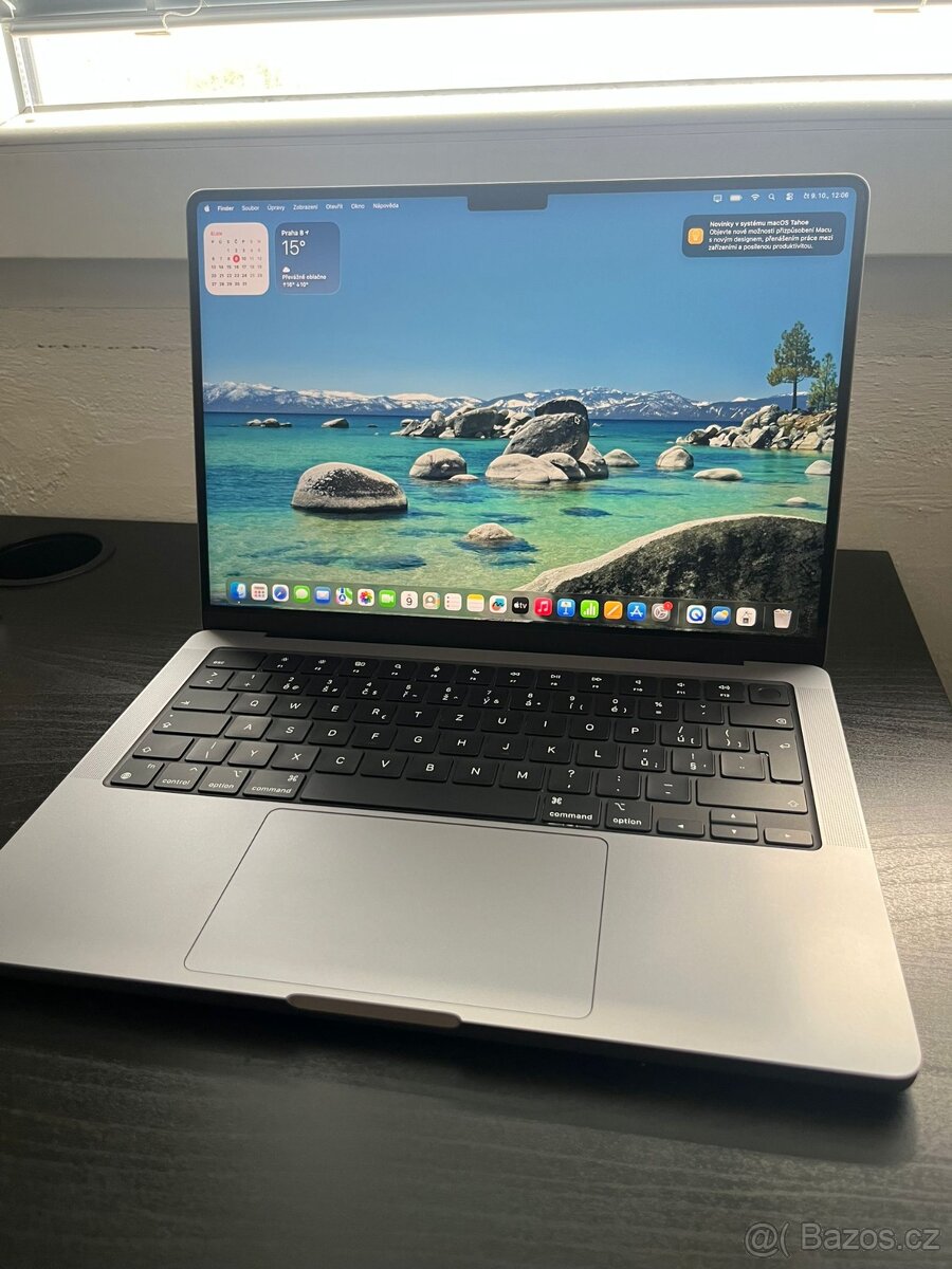 MacBook Pro 14" M3 – jako nový, v záruce, 100% baterie