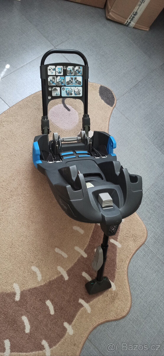 základna Britax Römer pro autosedačku a vajíčko