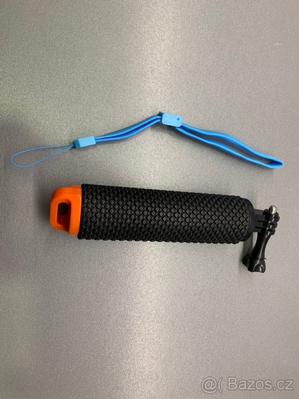 Gopro plovák s úložným prostorem.