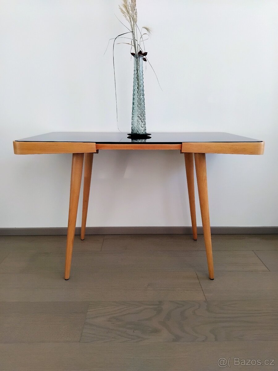 Konferenční stolek Jiroutek