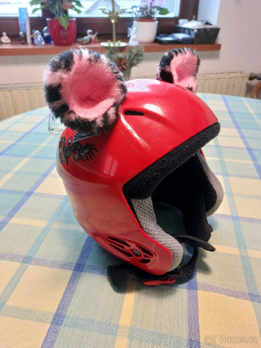 Dětská lyžařská helma