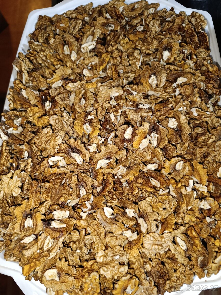 Prodám loupané vlašské ořechy