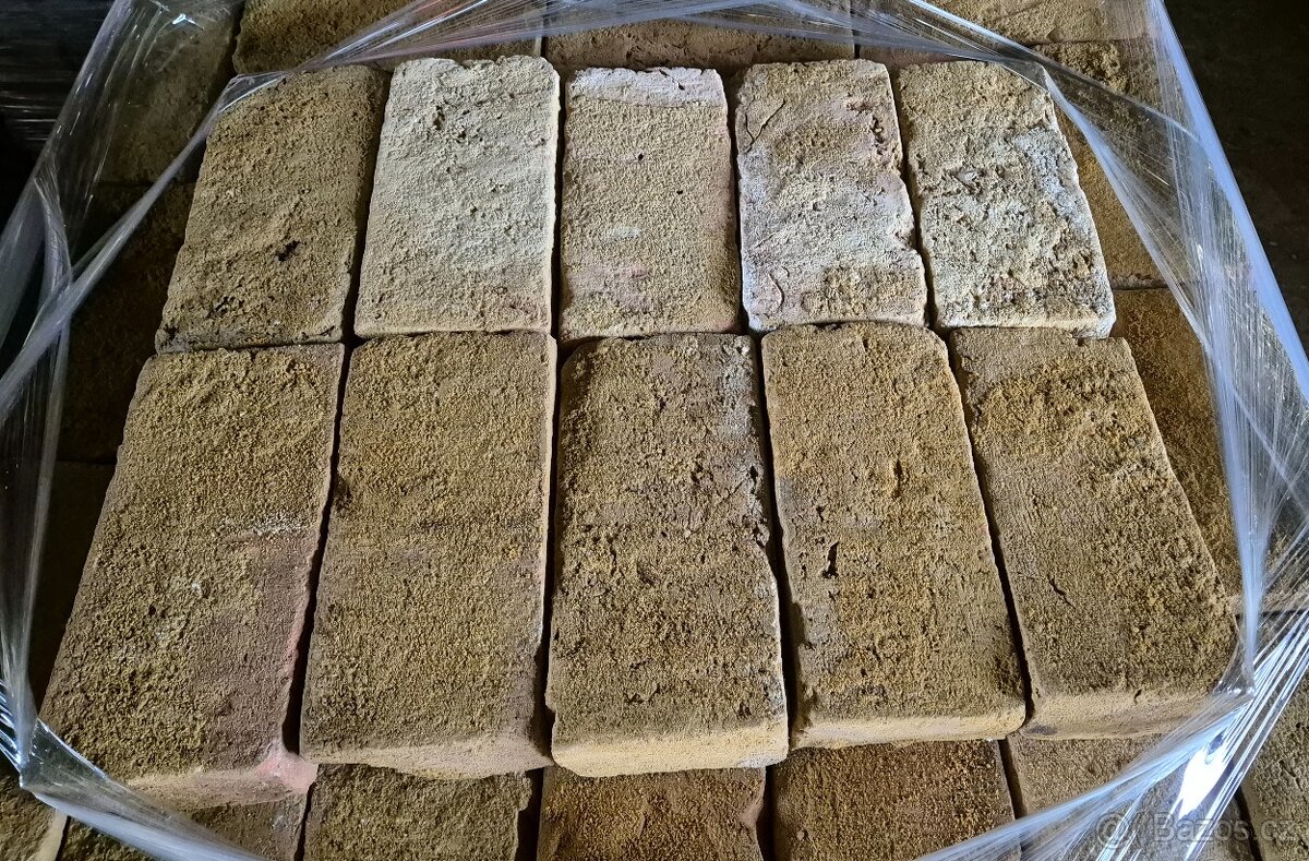 Cihly staré pálené