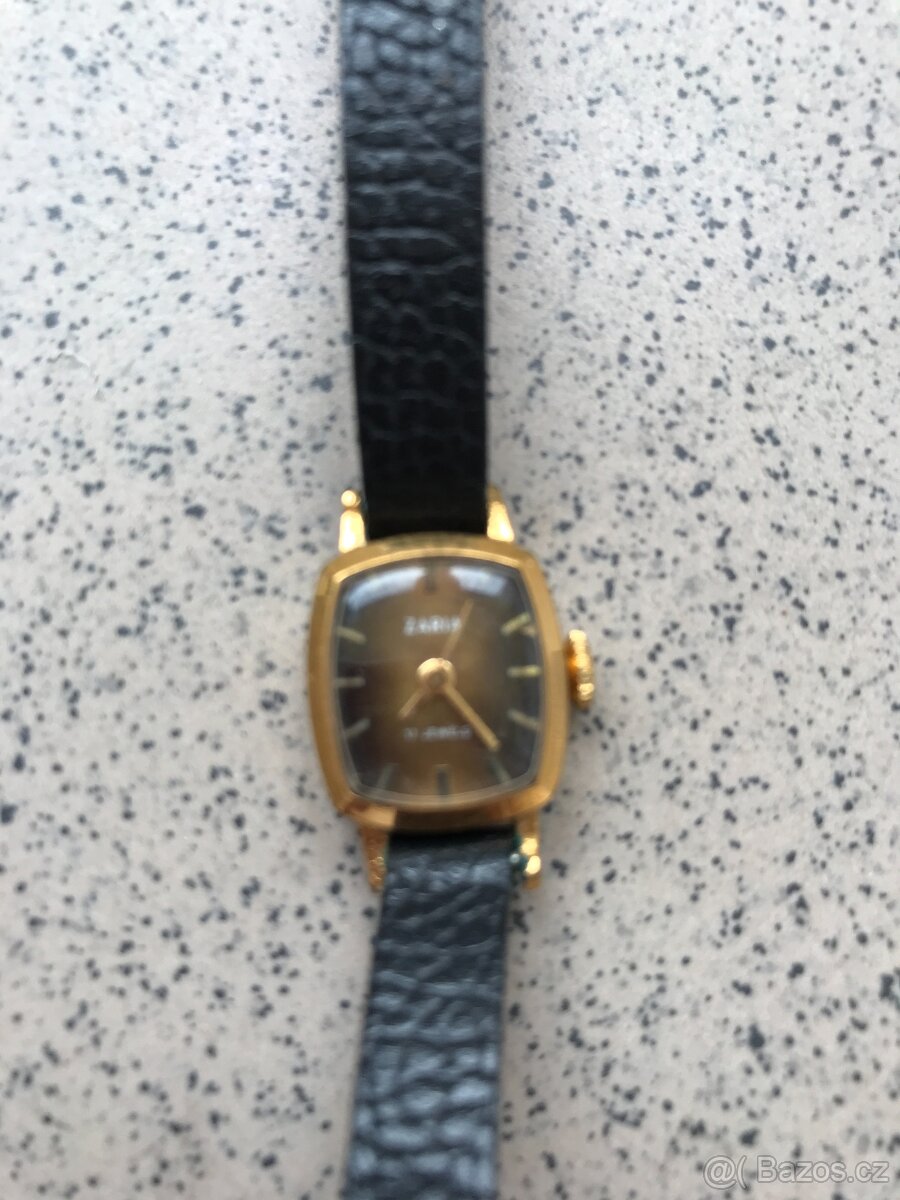 dámské hodinky
