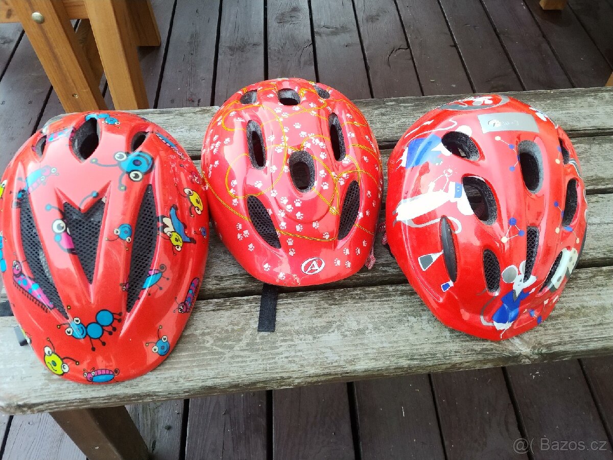 Dětské přilby-set