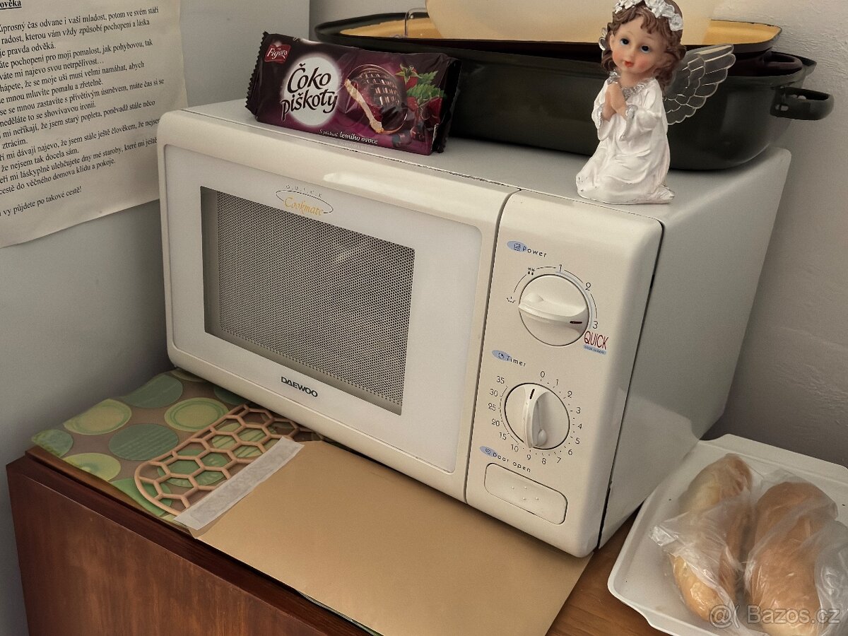 Mikrovlnka Daewoo