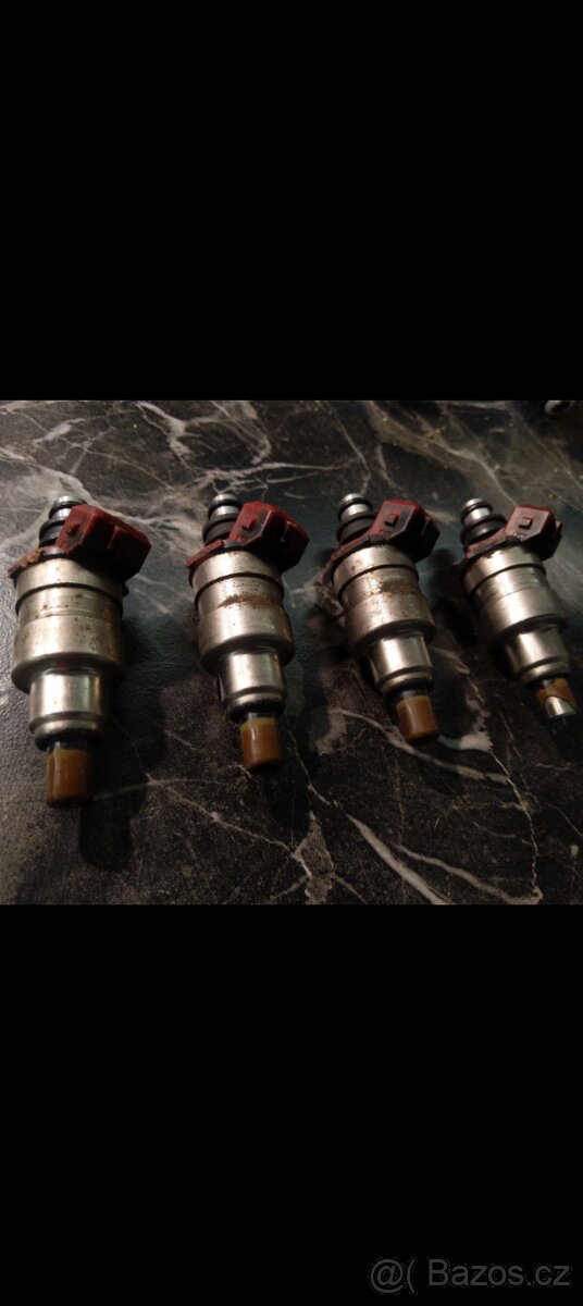 Vstřiky Nissan KA24E