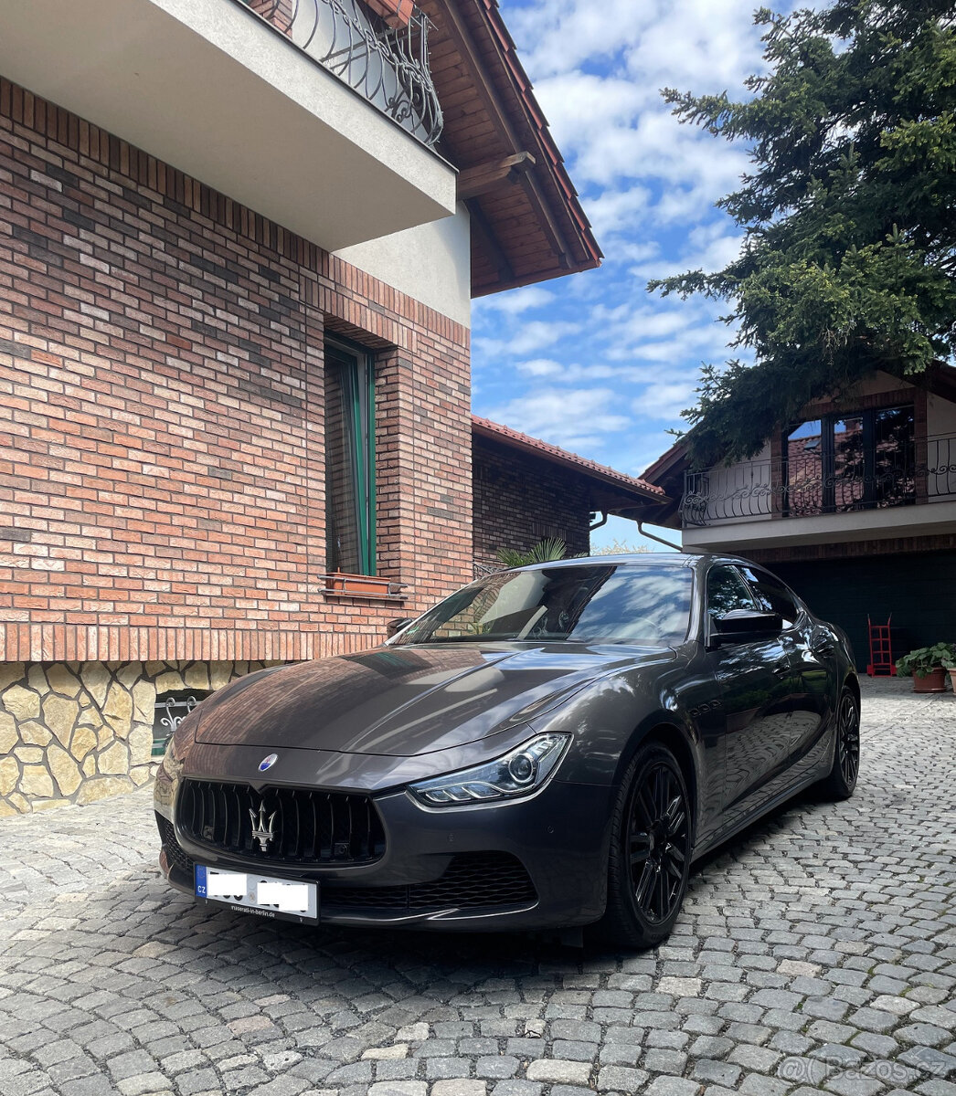 Maserati Ghibli 3.0 V6 benzín 350PS
