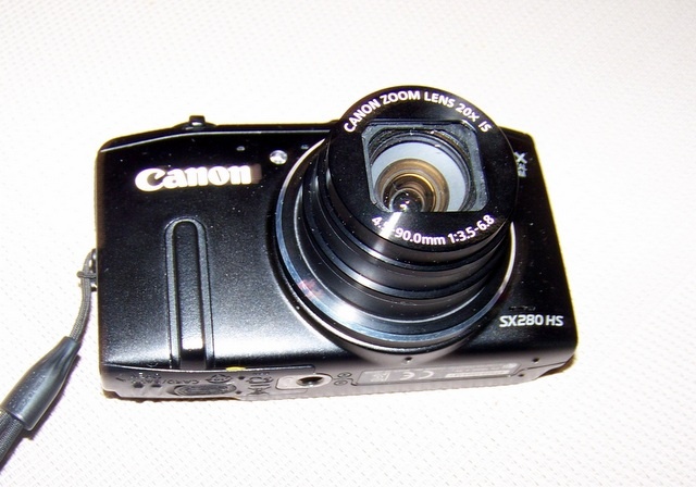 CANON  SX 280 HS- zaseklý.
