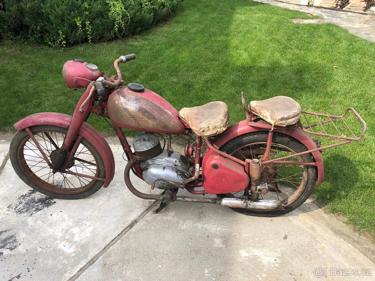 Jawa ČZ 150 pojízdná