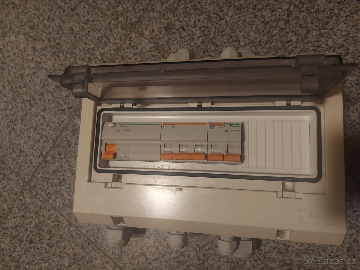Elektrorozvadec.