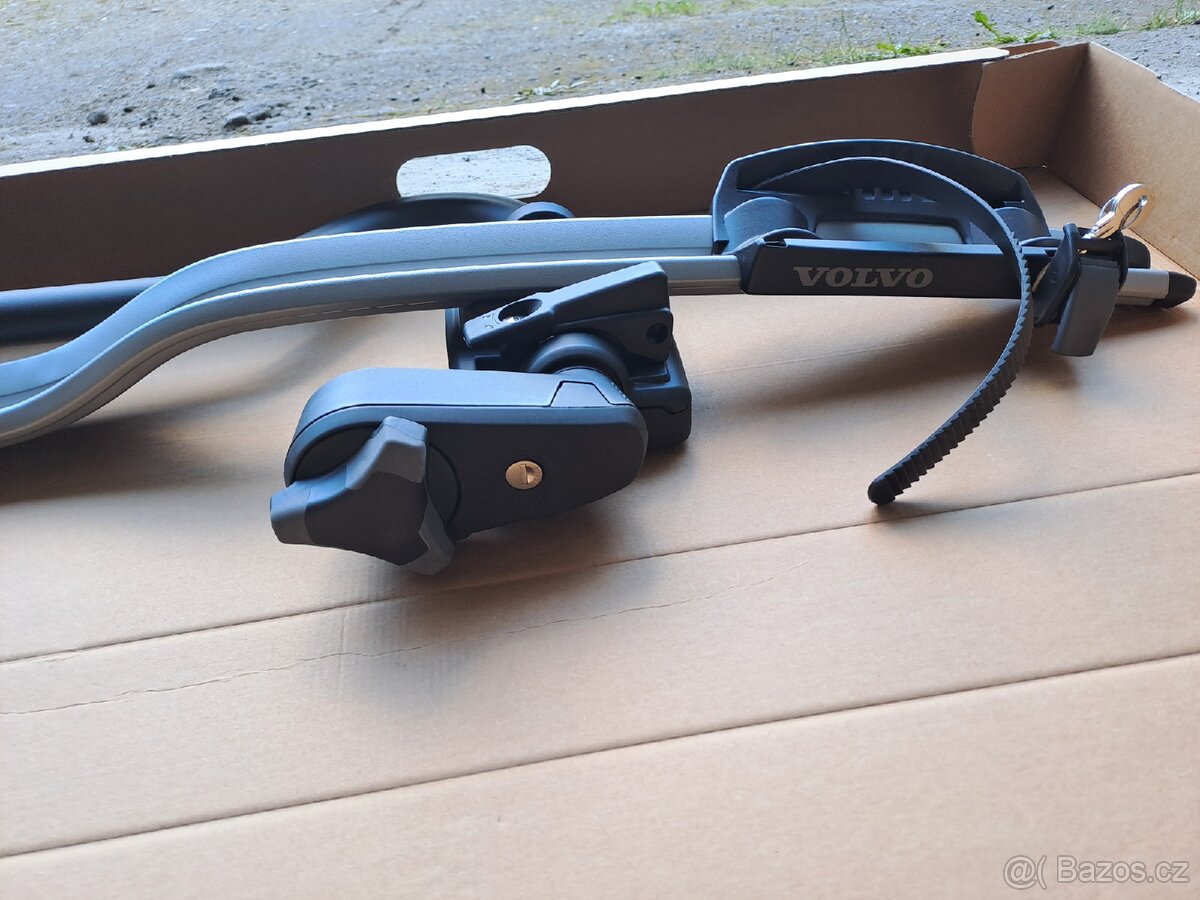 Střešní držák kol Volvo (Thule ProRide 598)