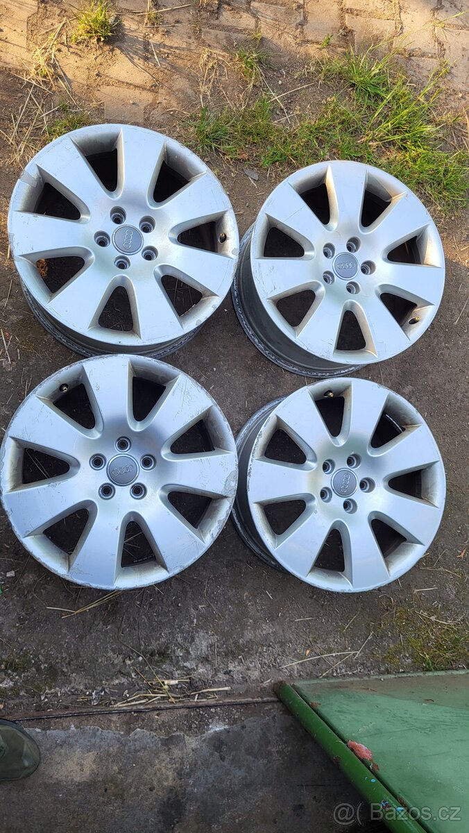 ALU KOLA AUDI 18" 5X112 8J ET48 STŘED 57.1 MM
