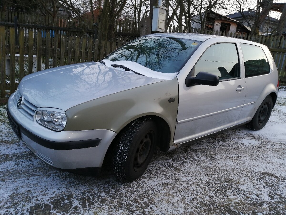 VW Golf 4