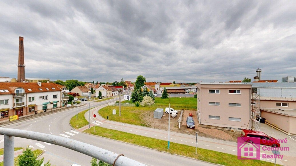 Pronájem bytu 3+1, s garáží, Na Zahradách, Břeclav