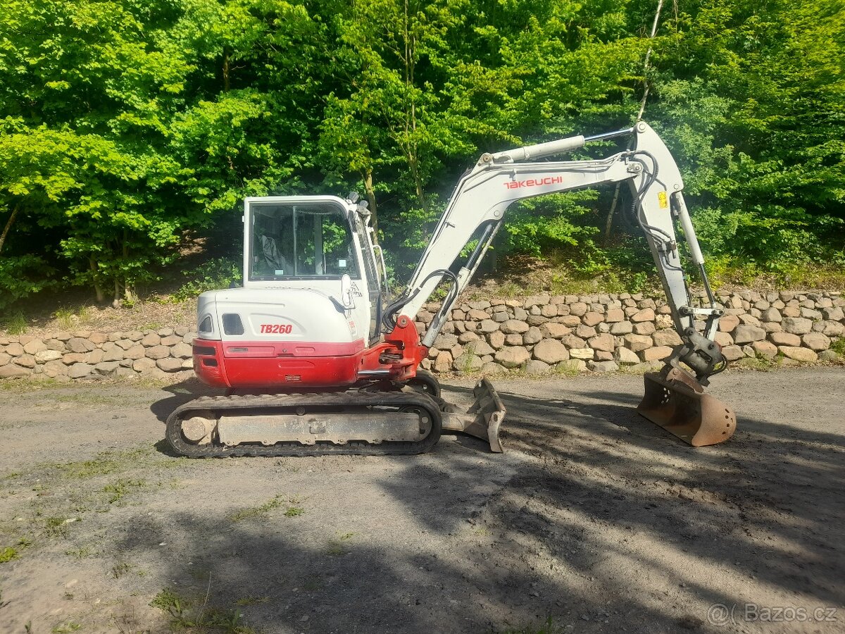 Pásový bagr TAKEUCHI TB 260 - 5,7 t. Powertilt