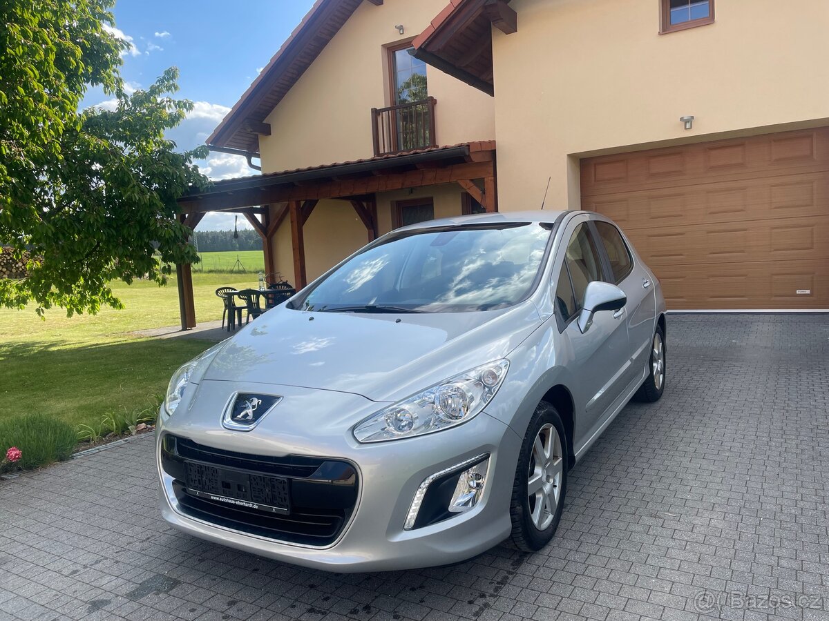 Peugeot 308 1,6 VTi, 2011