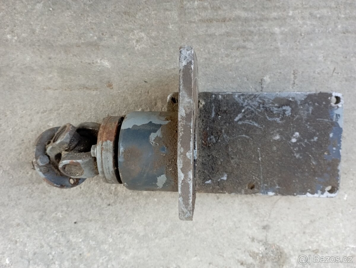 Náhon hydraulického cerpadla