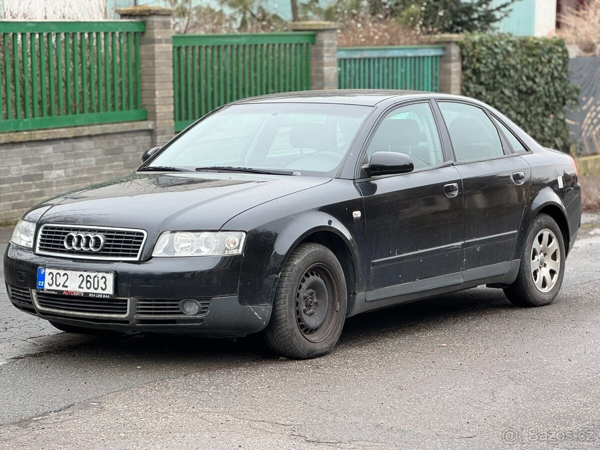 Audi A4 8E B6  2001 1,6 Benzín prodám pojízdné STK Platná