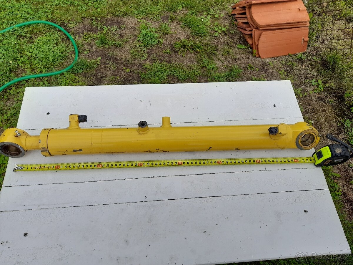 Hydraulická pístnice