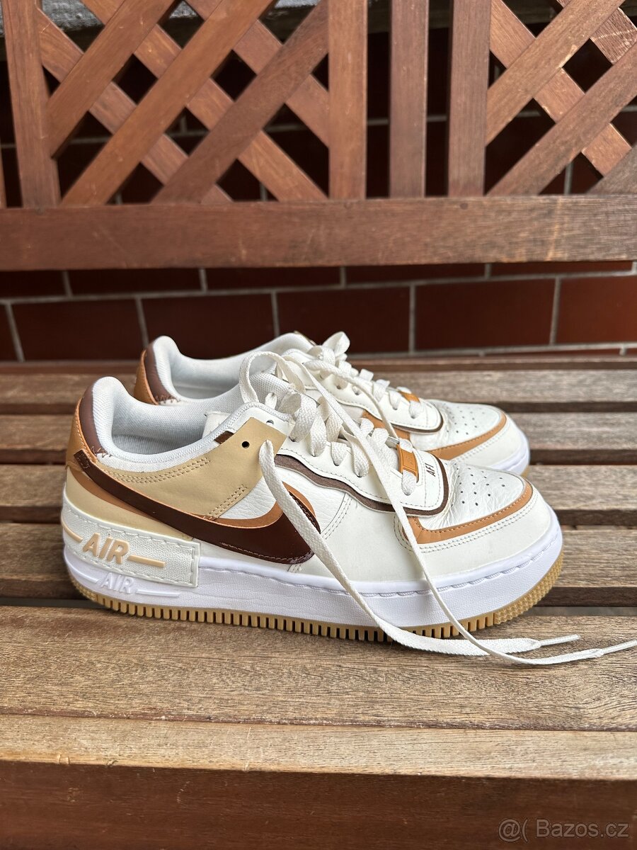 Boty NIKE AIR FORCE 1 SHADOW