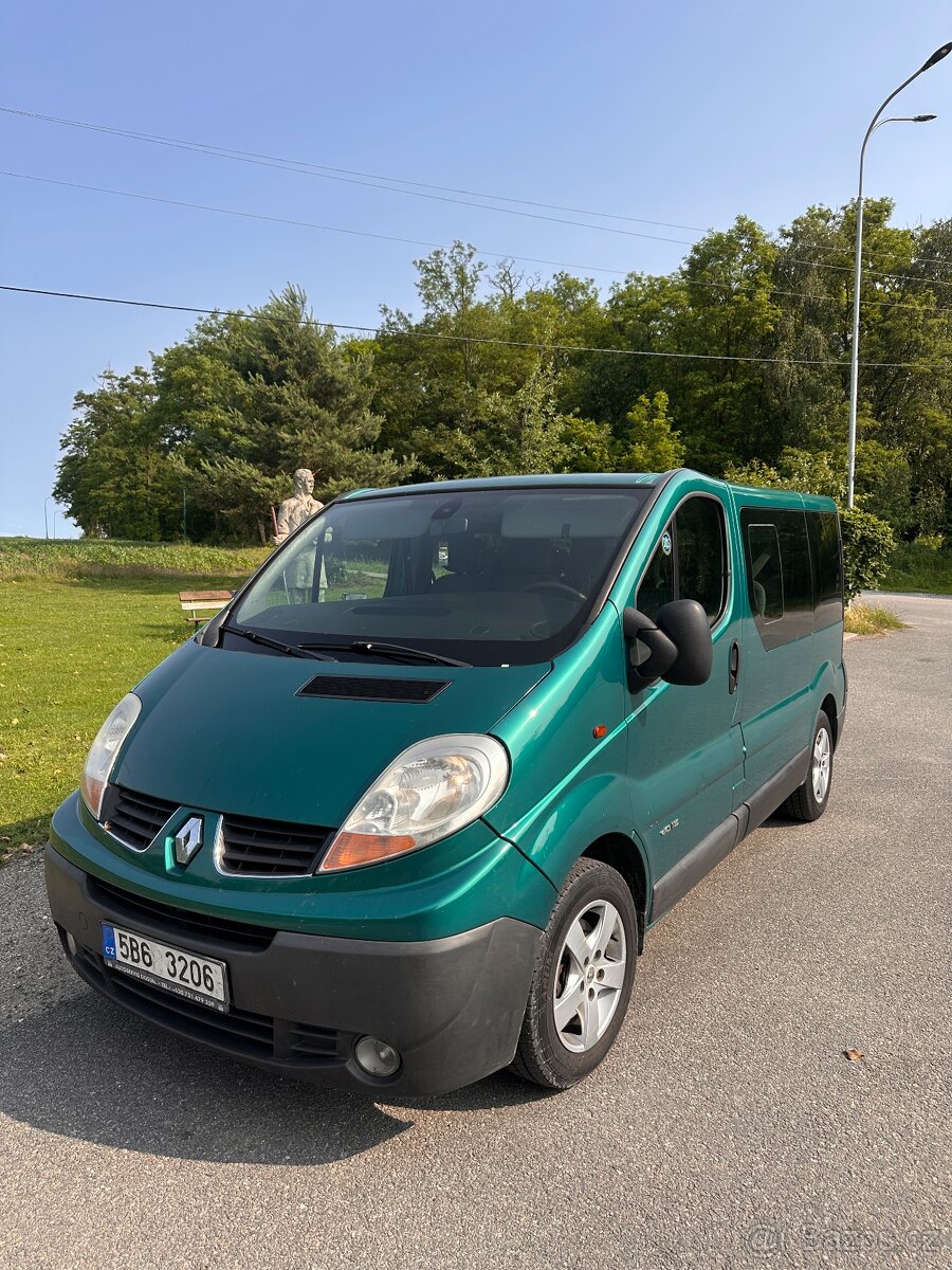 Renault Trafic Passenger 9 míst