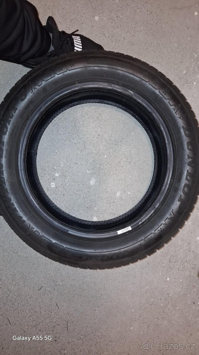Prodám dvě zimní pneumatiky DunlopProdám dvě zimní pneumatik