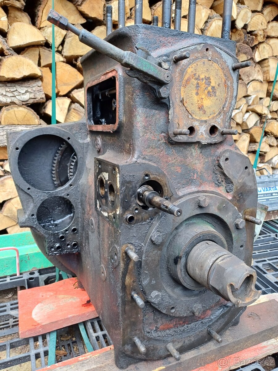 Motor Zetor 25