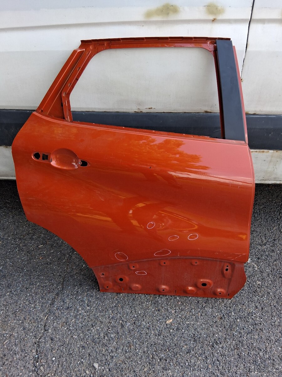 Renault captur prave zadni dvere