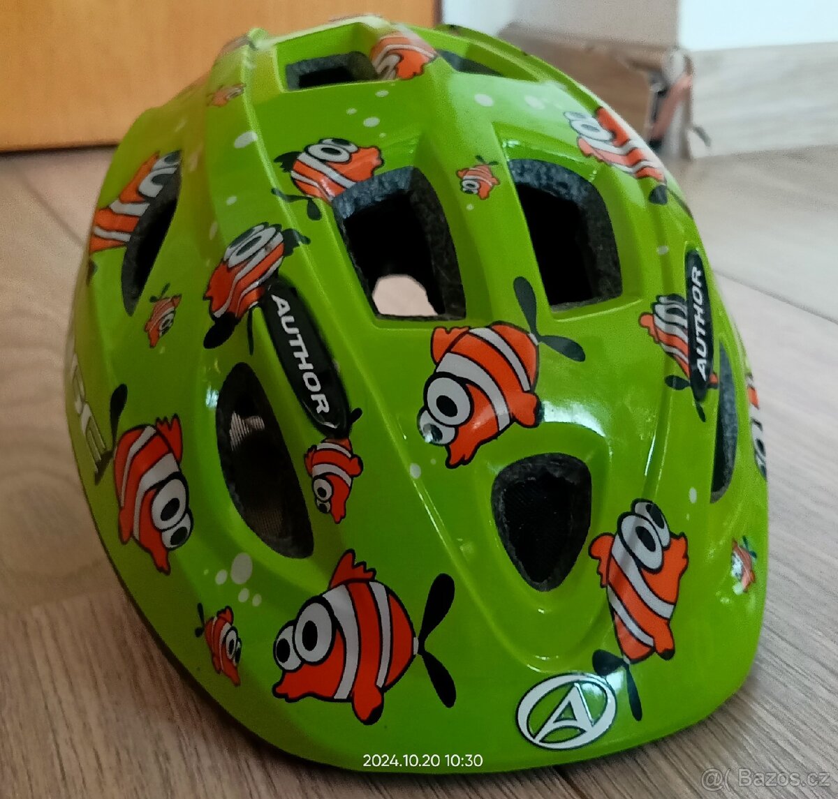 Cyklistická přilba S