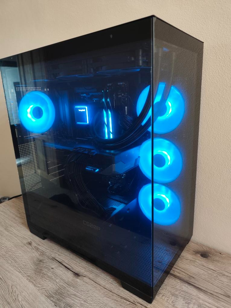Herní PC AMD Ryzen 7 9700x, Rx 9070 XT