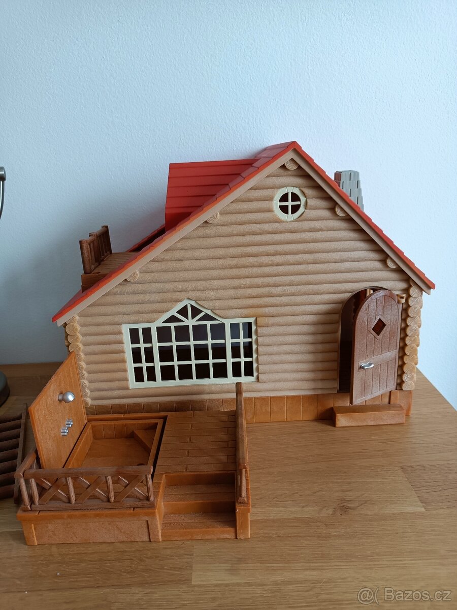 Sylvanian Families Log Cabin