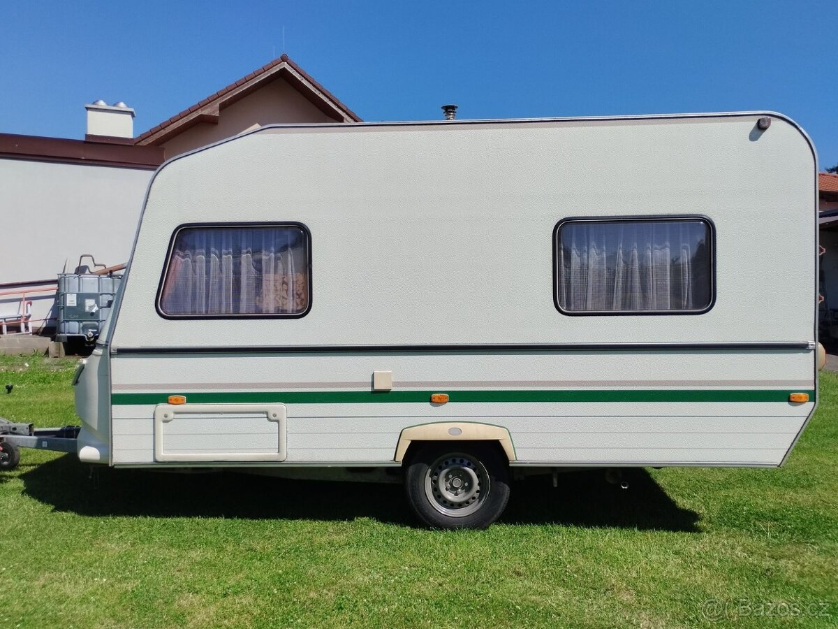 CHATEAU č.717 pro 4. WC. 870 kg. Bojler. Markýza. 100km/h