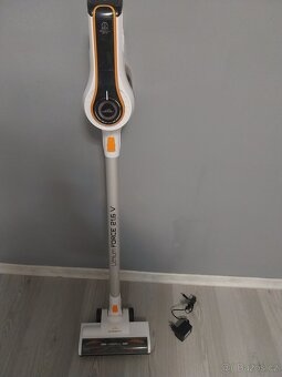 Ruční vysavač Eta