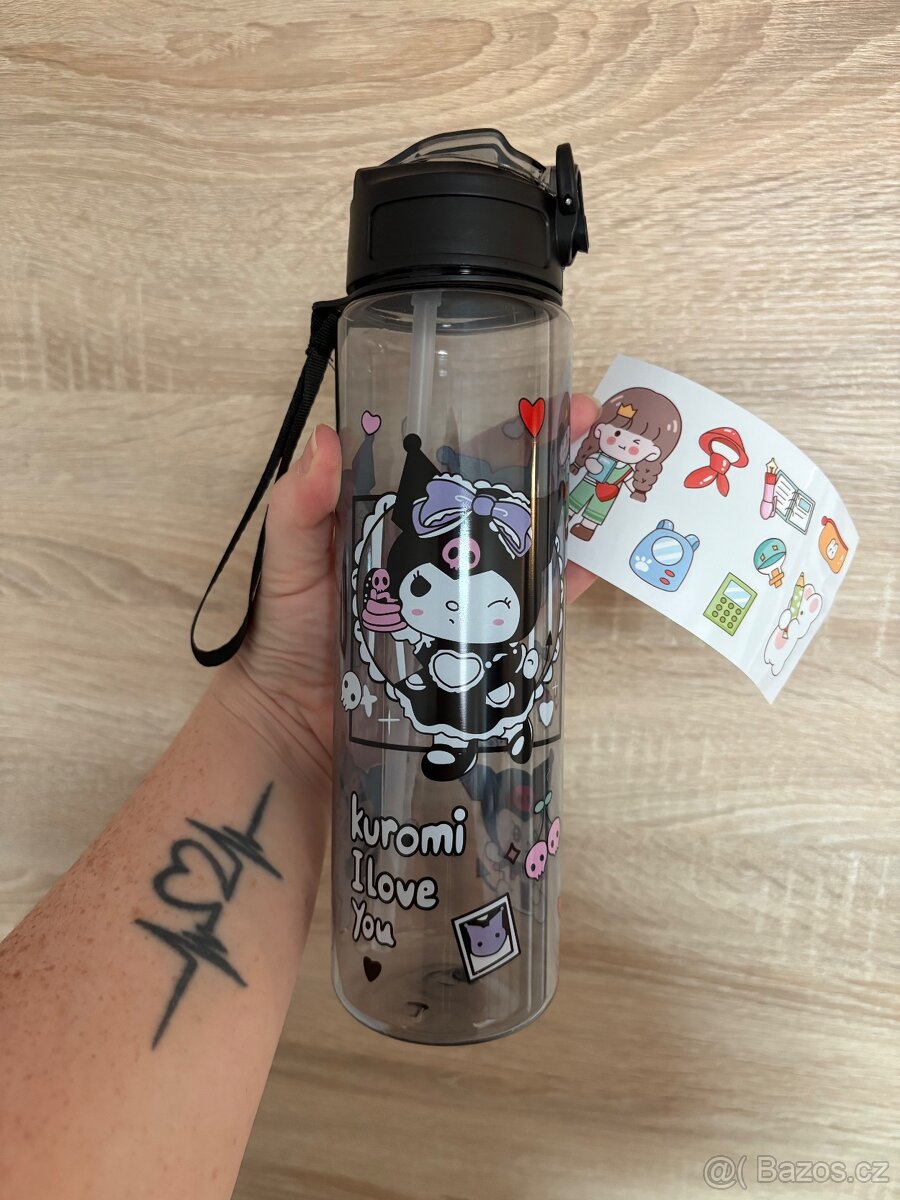Lahev na pití Kuromi (hello Kitty and friends) černá