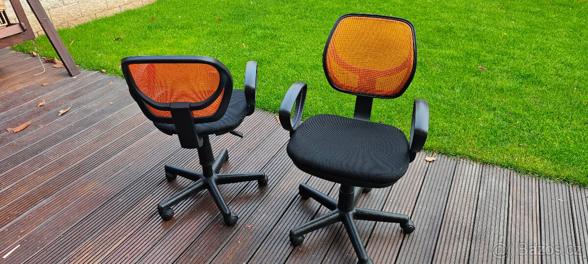 Studentská kancelářská židle