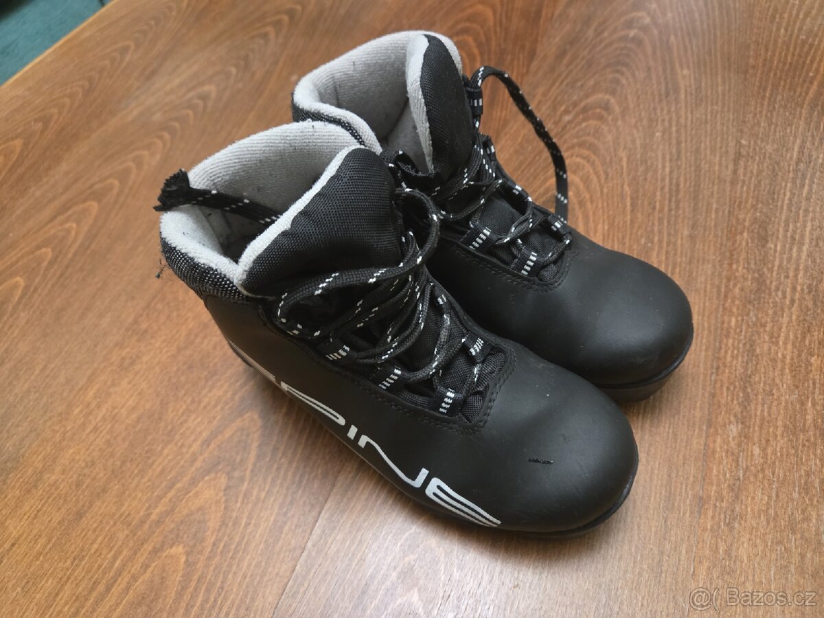 Dětské boty na běžky 33