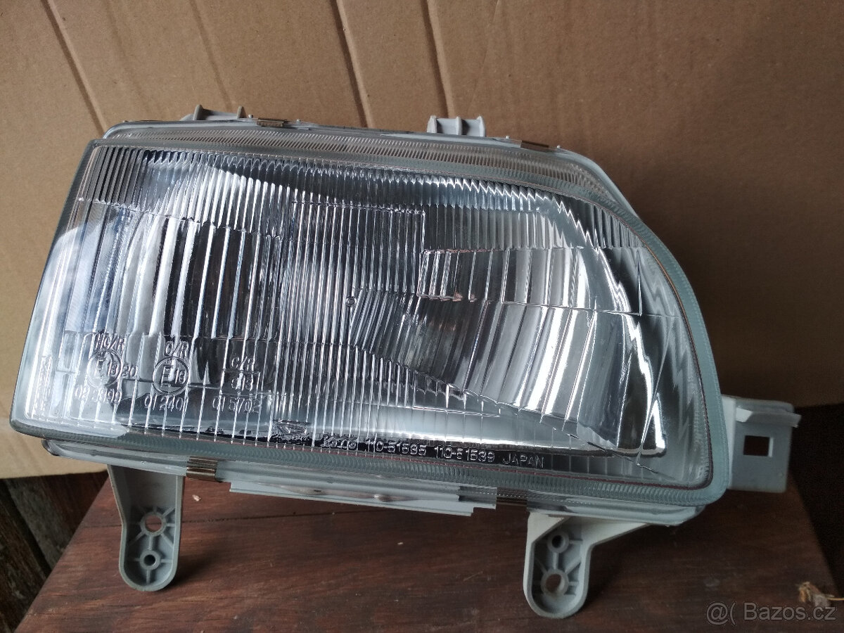 Přední světlo 81110-87B98 na Daihatsu Cuore III